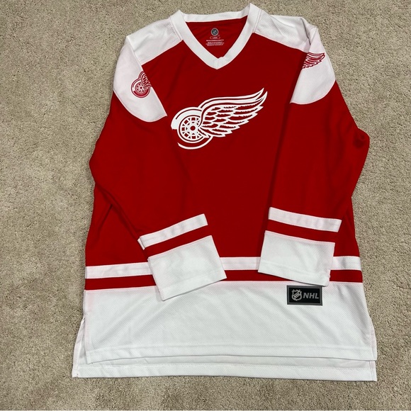 NHL Detroit Red Wings 100% Polyester Jersey Sz L NWOT